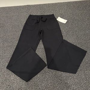 Lululemon Be Still Pant size 6